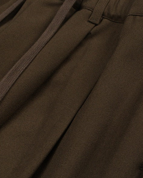 Tapered Hose Herren Shadowline – Skulpturale Tailored Trousers